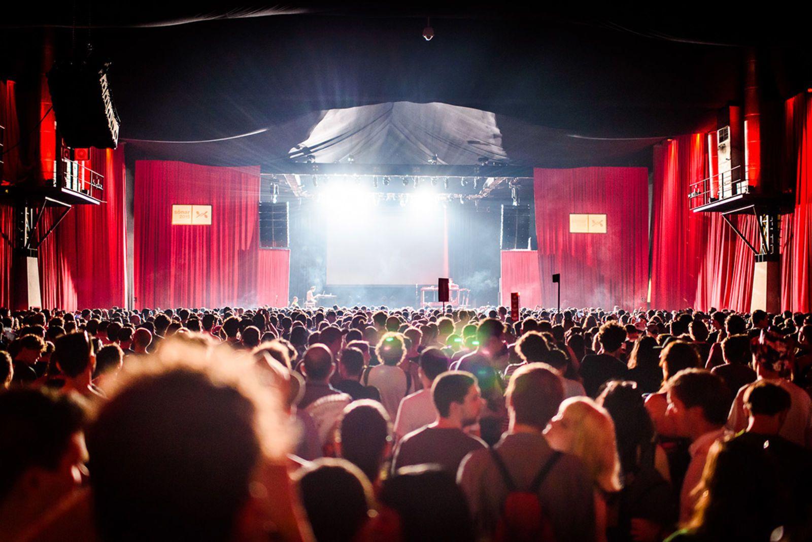 arca_hall_Sonar2015_ArielMartini-(1).jpg