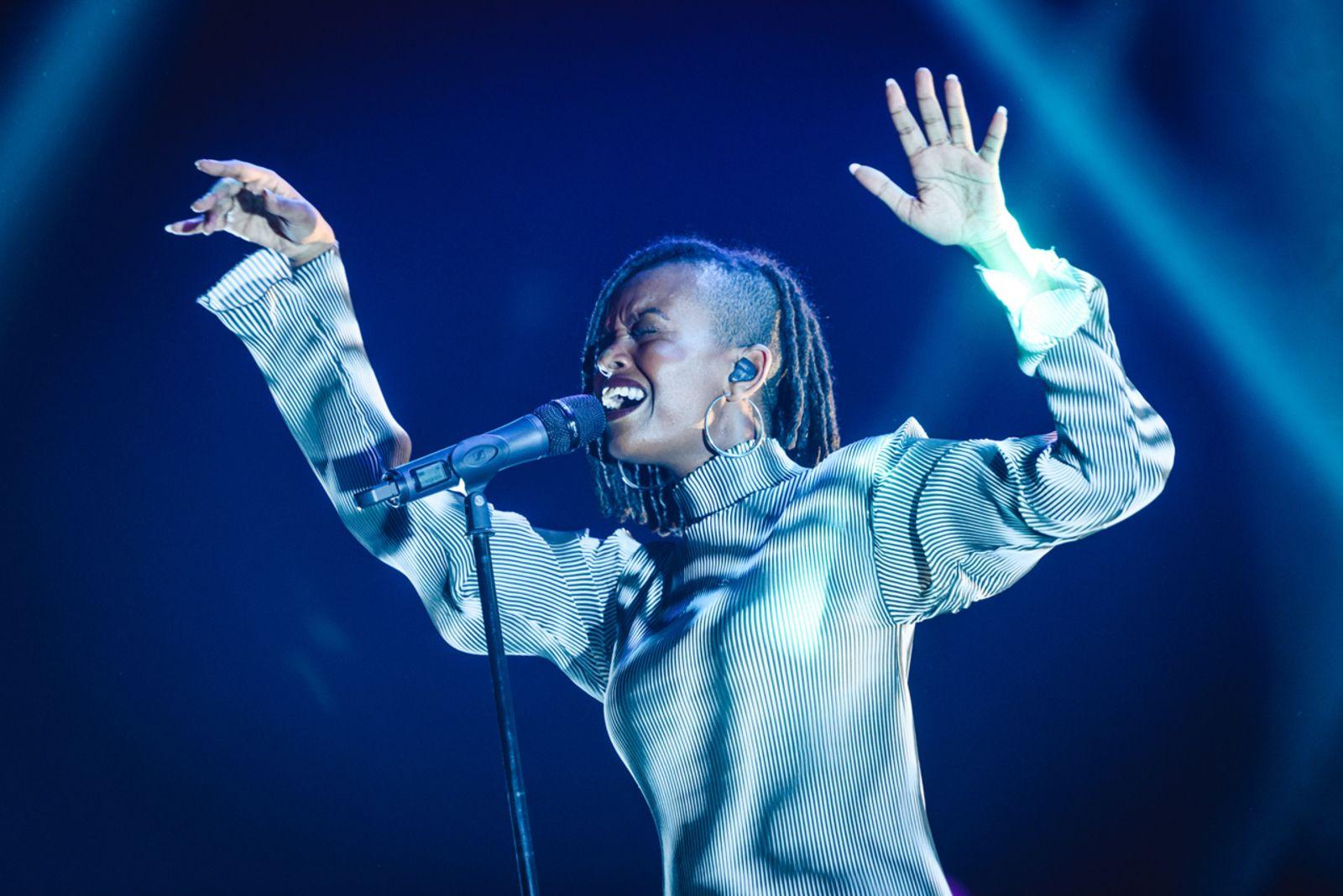 kelela_hall_sonar2016_arielmartini_3.jpg