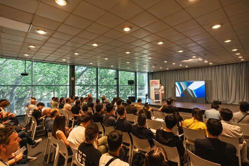 18_Room+D_PublicoAmbiente_Art Science and tecnology Forum SergioAlber 20230615.jpg